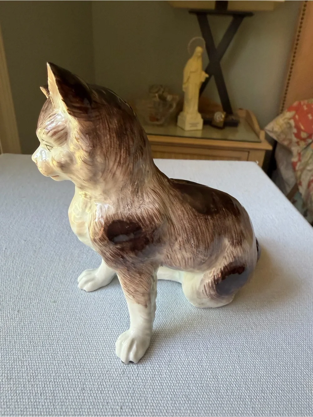 Vintage Glazed Ceramic Cat Figurine in Brown / White - Decorative Pet Statue